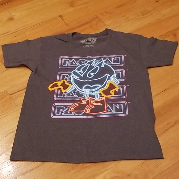 Bundle of 3 Boys Graphic Tees - Picture 5 of 6